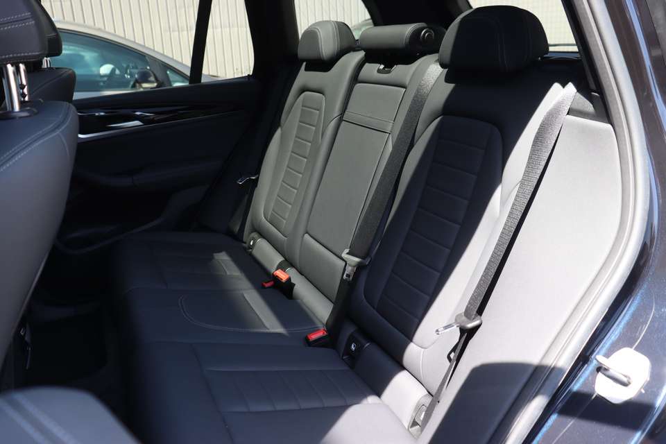 BMW iX3 - Imagem 5