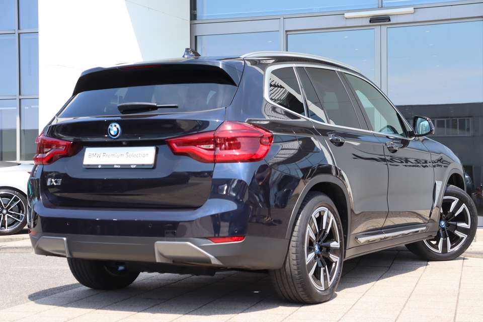 BMW iX3 - Imagem 9