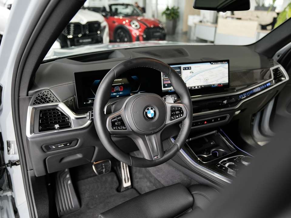 BMW X5 - Imagem 2