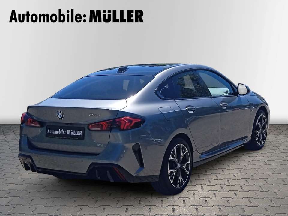 BMW 220 - Imagem 8