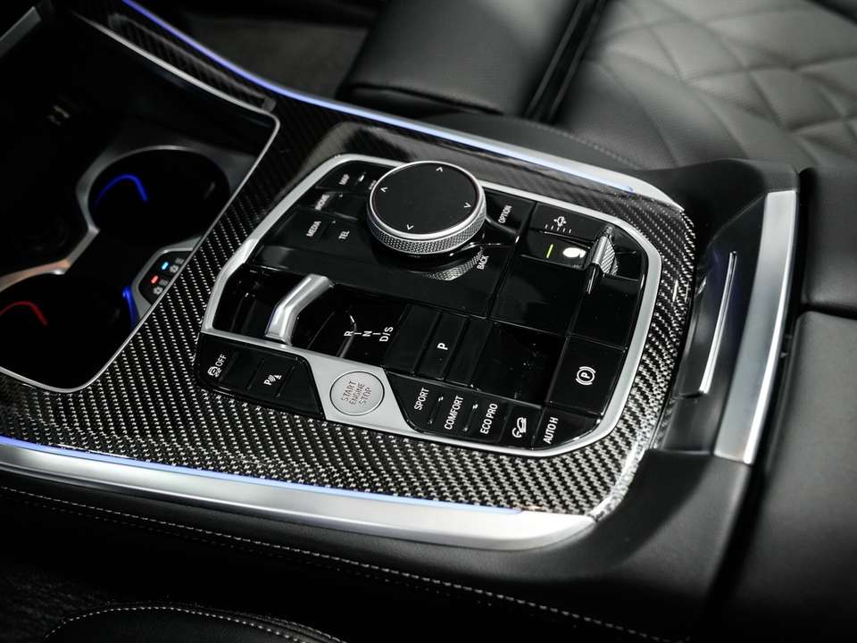 BMW X5 - Imagem 12