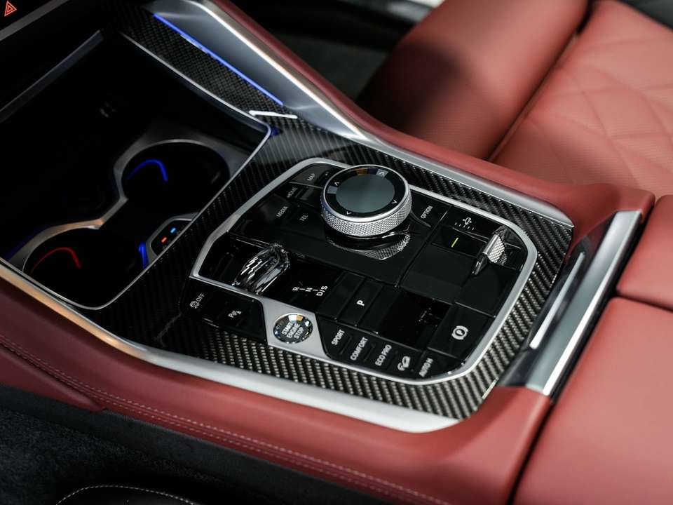 BMW X6 - Imagem 13