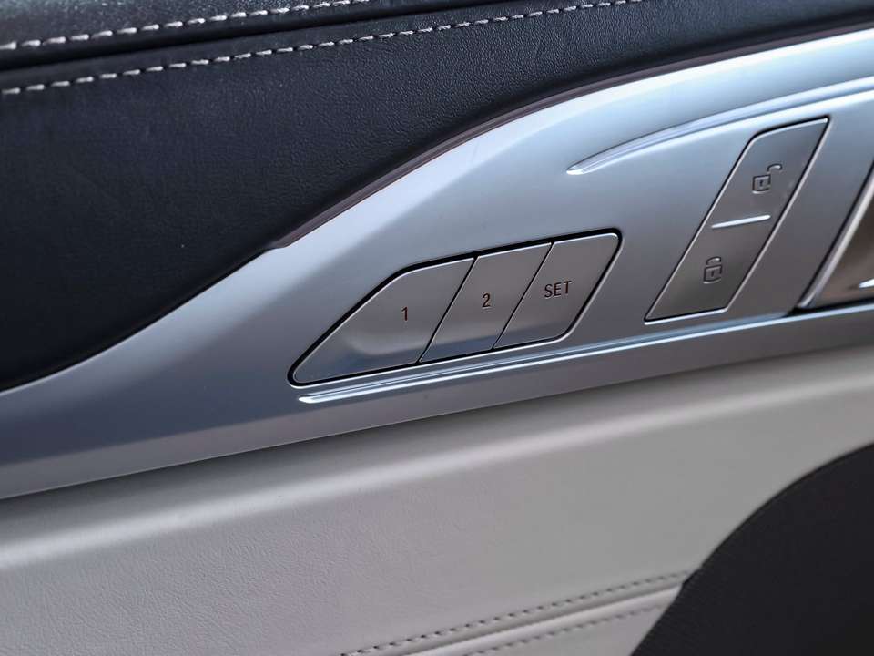 BMW M850 - Imagem 11
