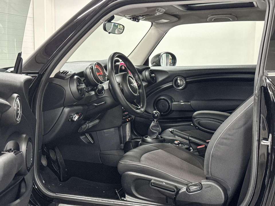 MINI Cooper - Imagem 8