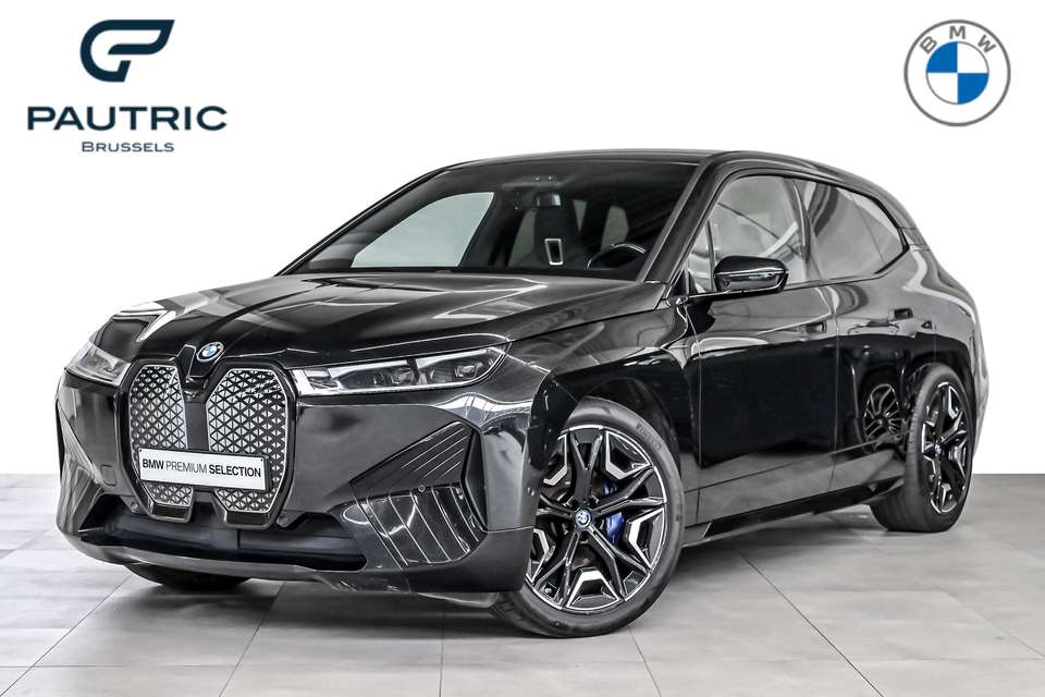 BMW iX - Imagem 1