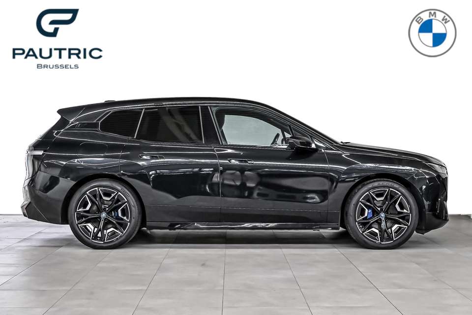 BMW iX - Imagem 3