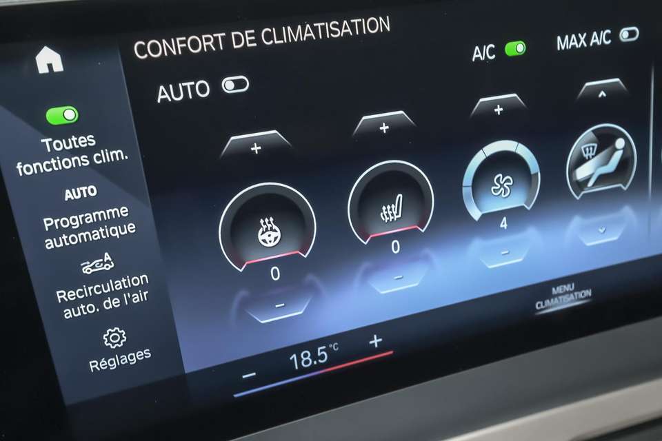 BMW iX - Imagem 13