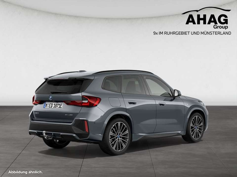BMW iX1 - Imagem 2