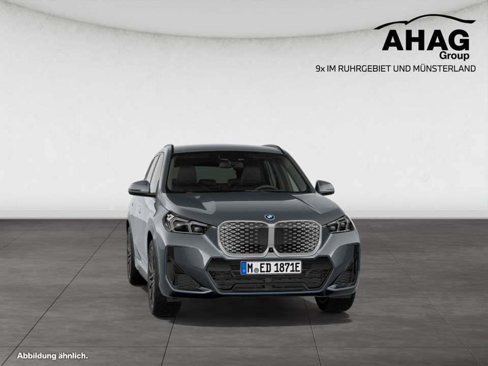 BMW iX1 - Imagem 10