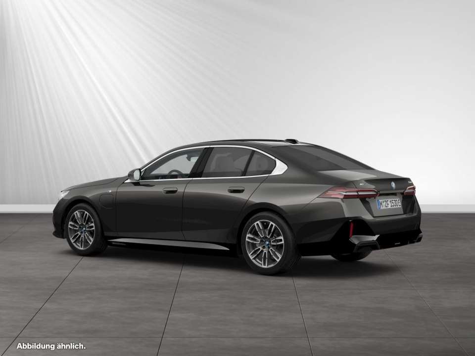 BMW 550 - Imagem 8