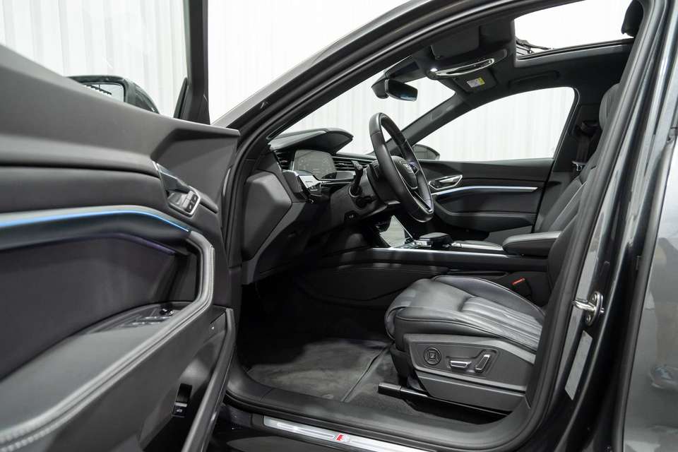 Audi Q8 e-tron - Imagem 14
