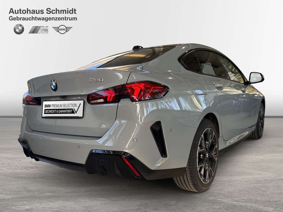 BMW 220 - Imagem 5