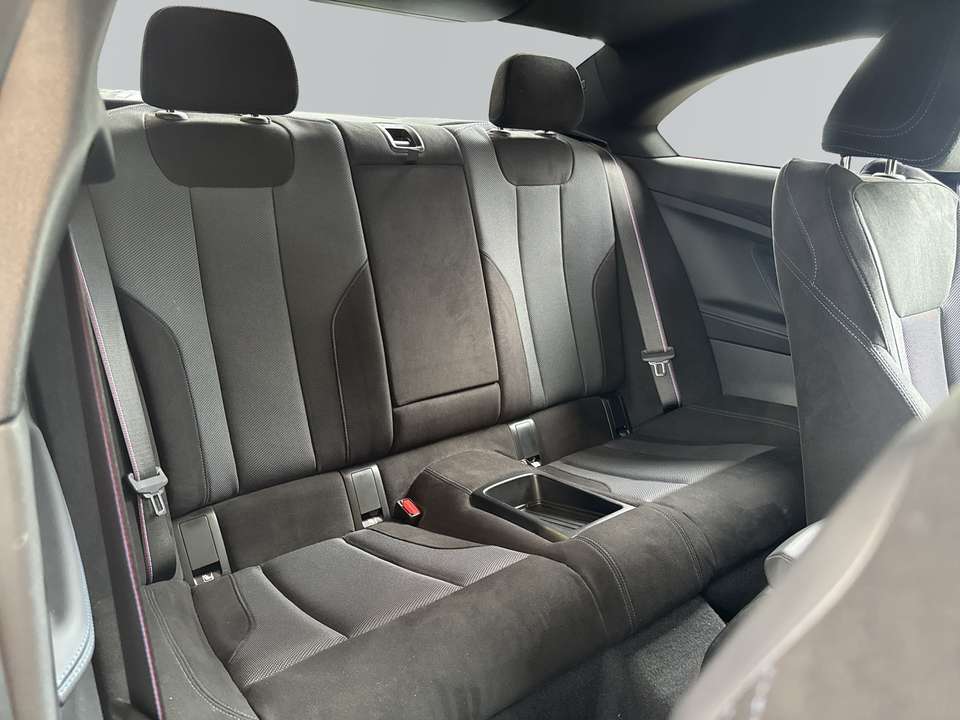 BMW 240 - Imagem 11