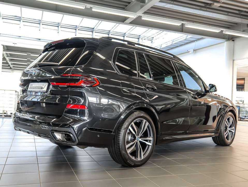 BMW X7 - Imagem 2