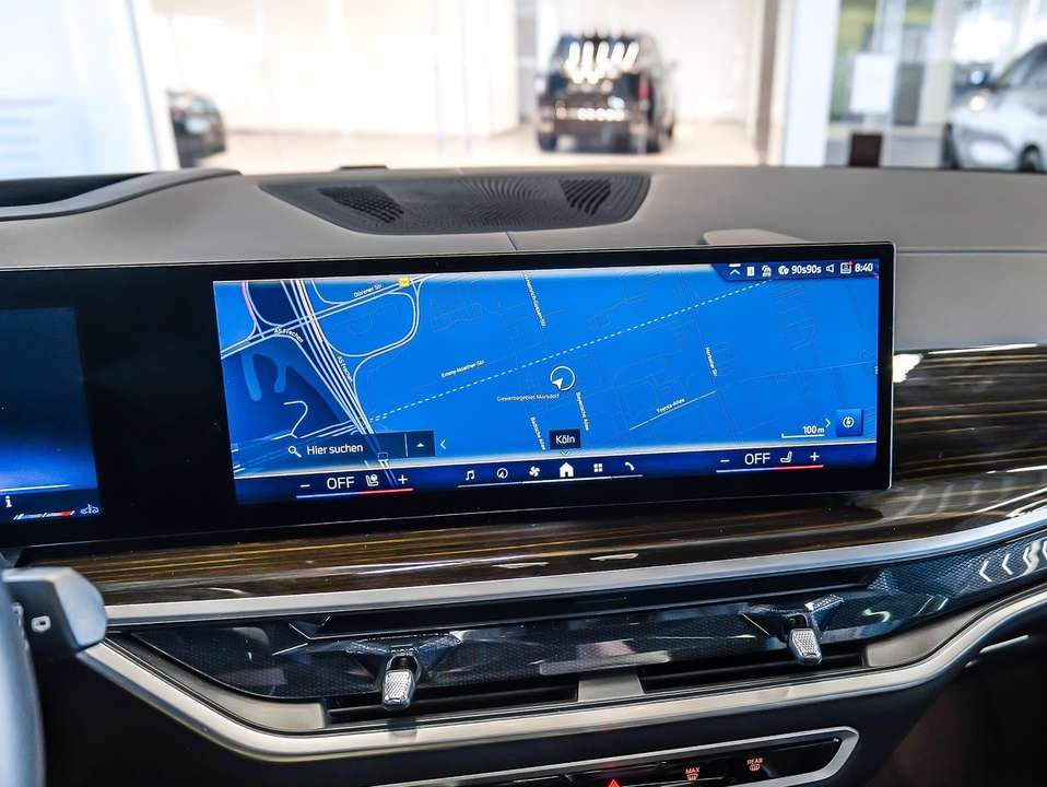 BMW X7 - Imagem 13