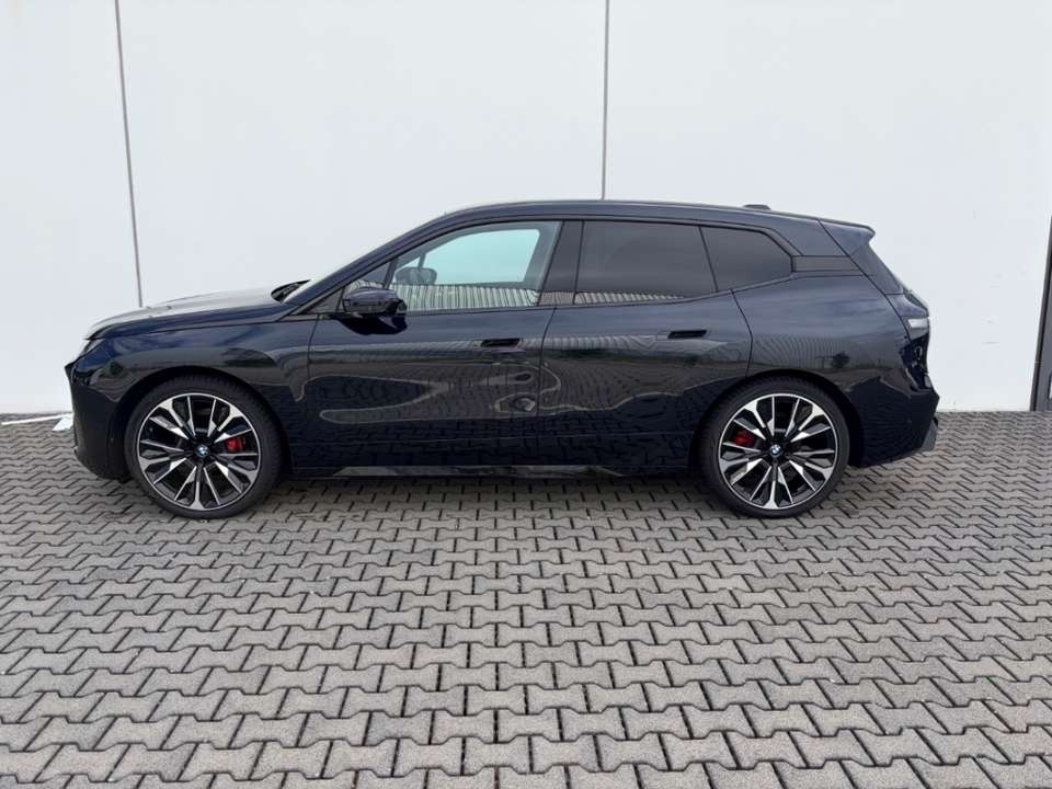 BMW iX - Imagem 4