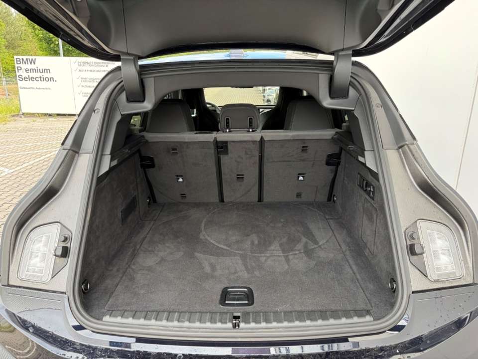 BMW iX - Imagem 12