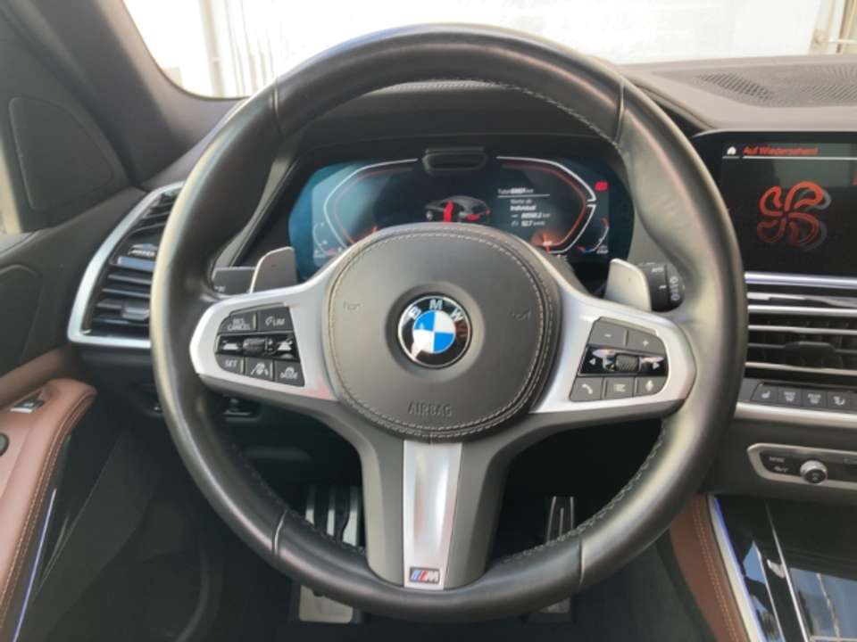 BMW X5 - Imagem 9
