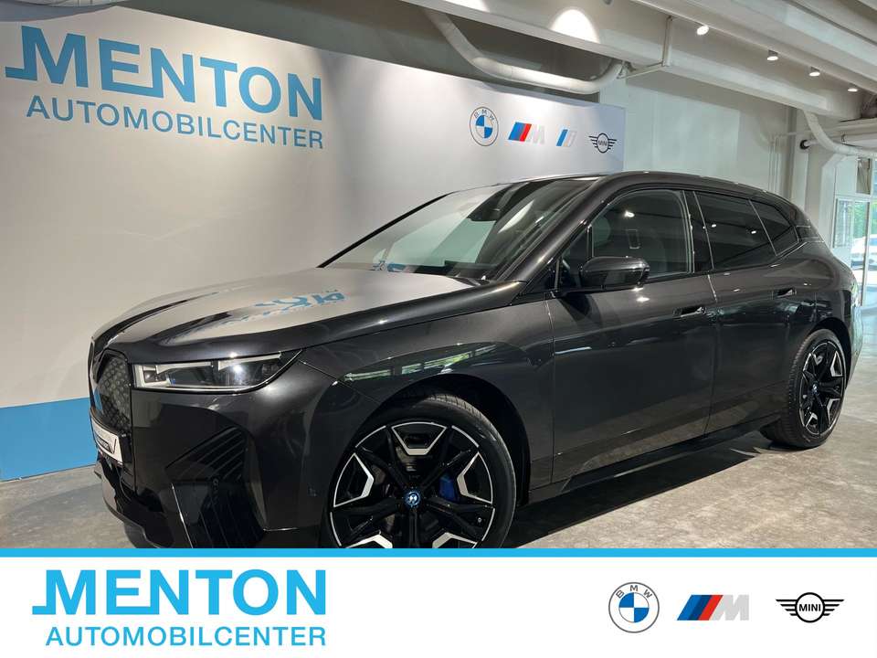 BMW iX - Imagem 1