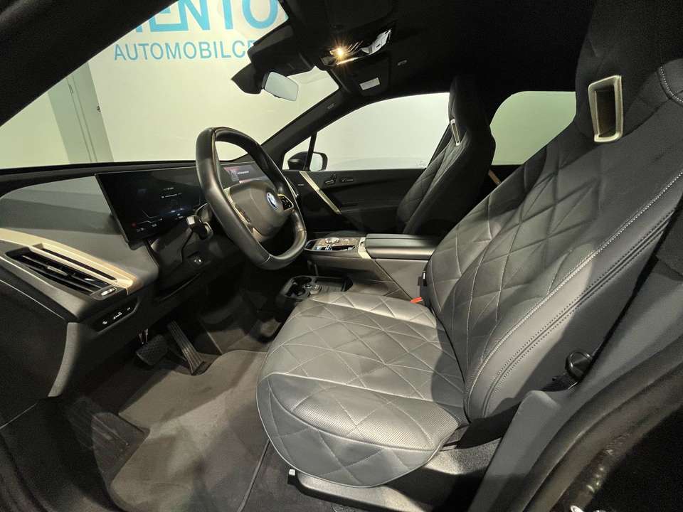 BMW iX - Imagem 9