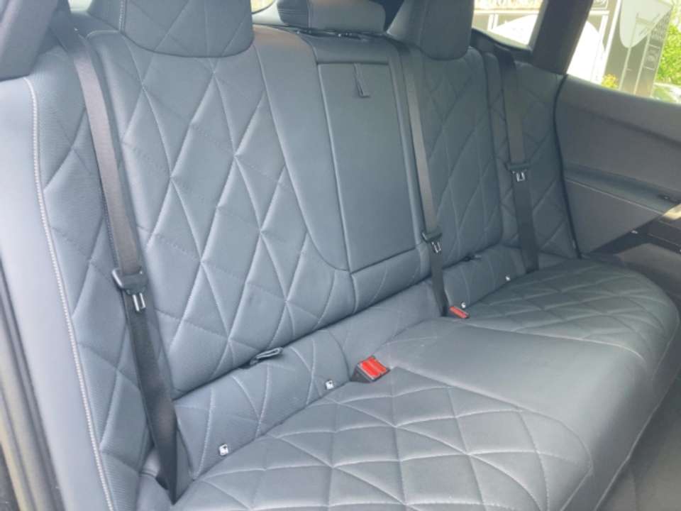 BMW iX - Imagem 7