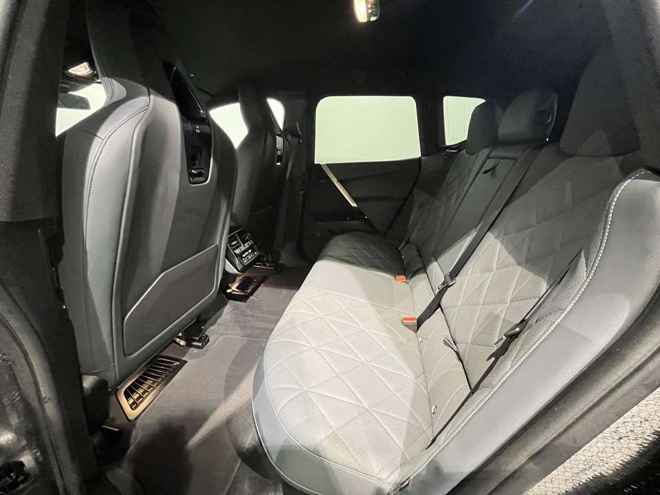 BMW iX - Imagem 11