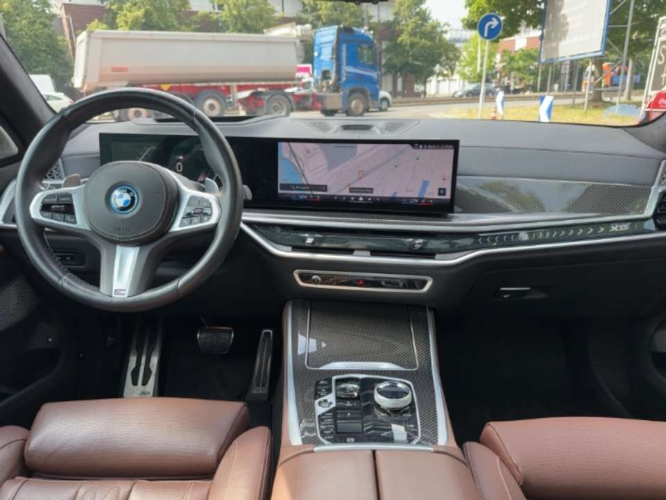 BMW X5 - Imagem 8