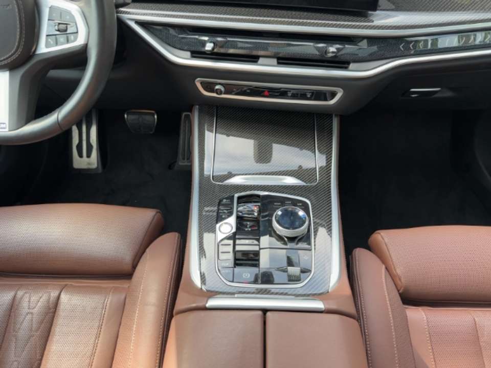BMW X5 - Imagem 11