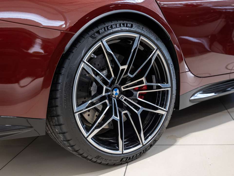 BMW M3 - Imagem 9