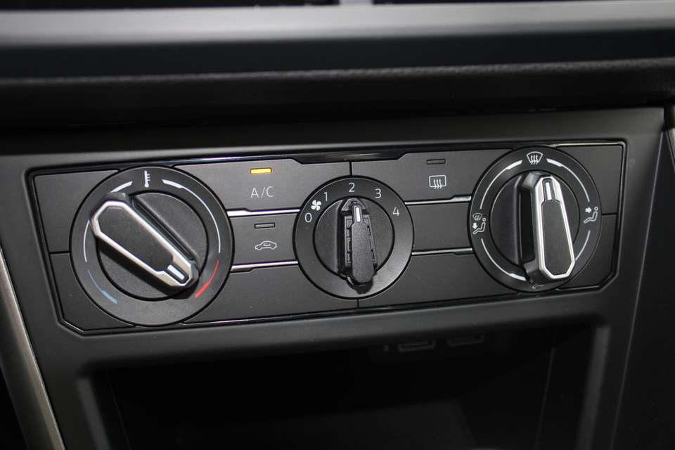 Volkswagen Polo - Imagem 12