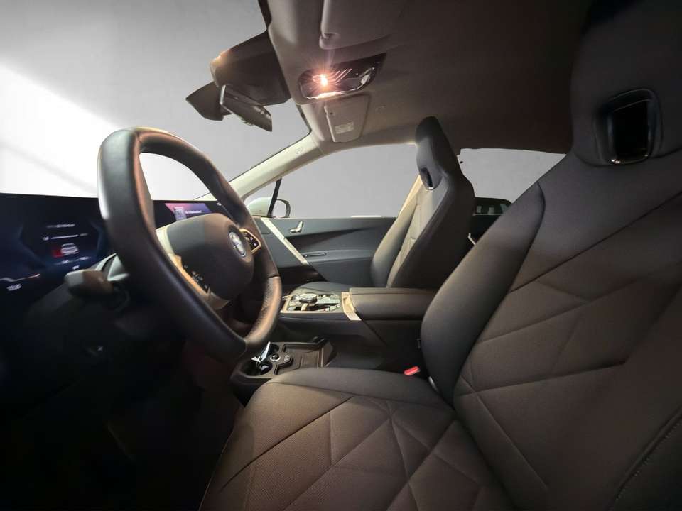 BMW iX - Imagem 9