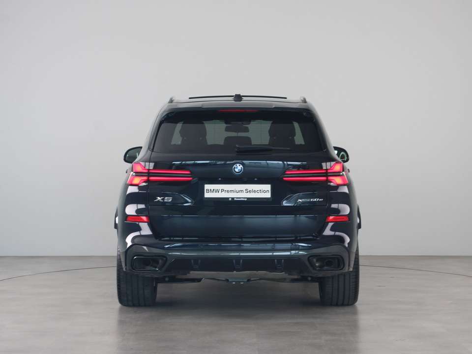 BMW X5 - Imagem 11