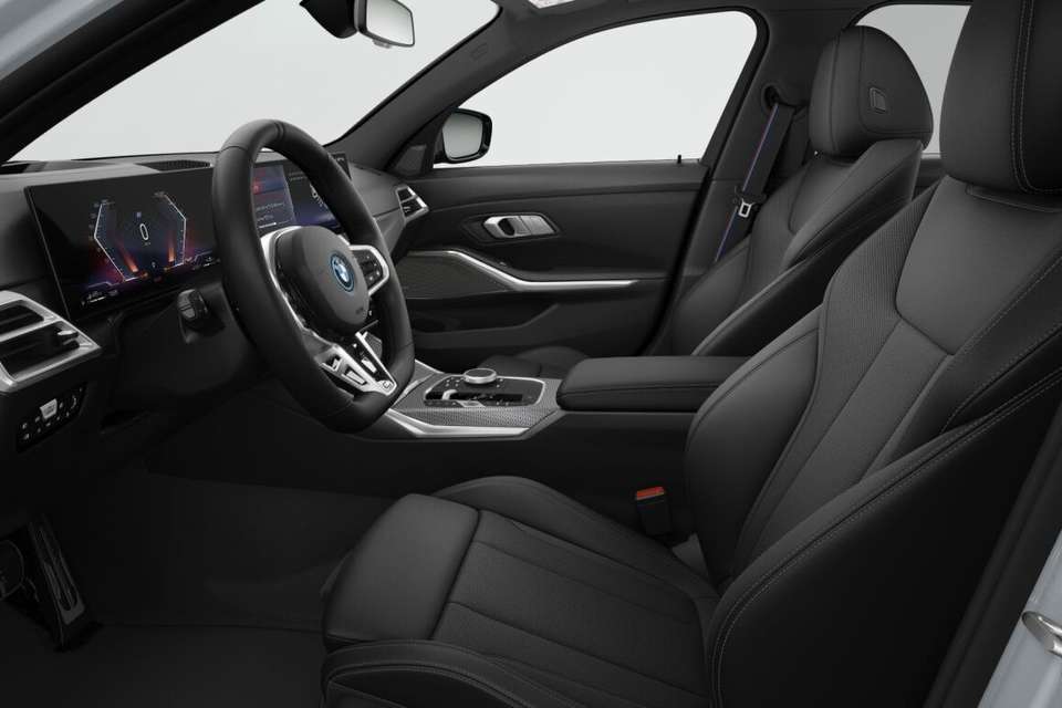 BMW 330 - Imagem 4