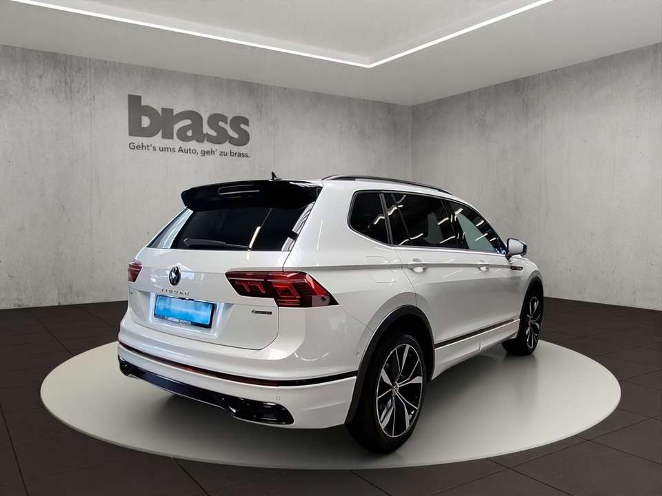 Volkswagen Tiguan Allspace - Imagem 6