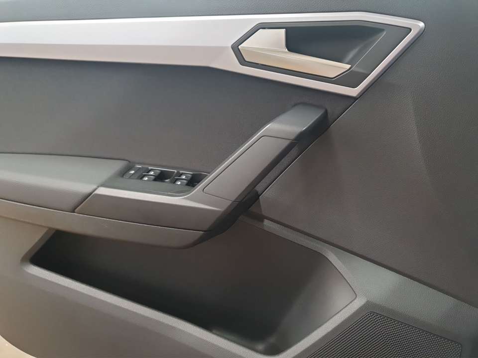 SEAT Arona - Imagem 12