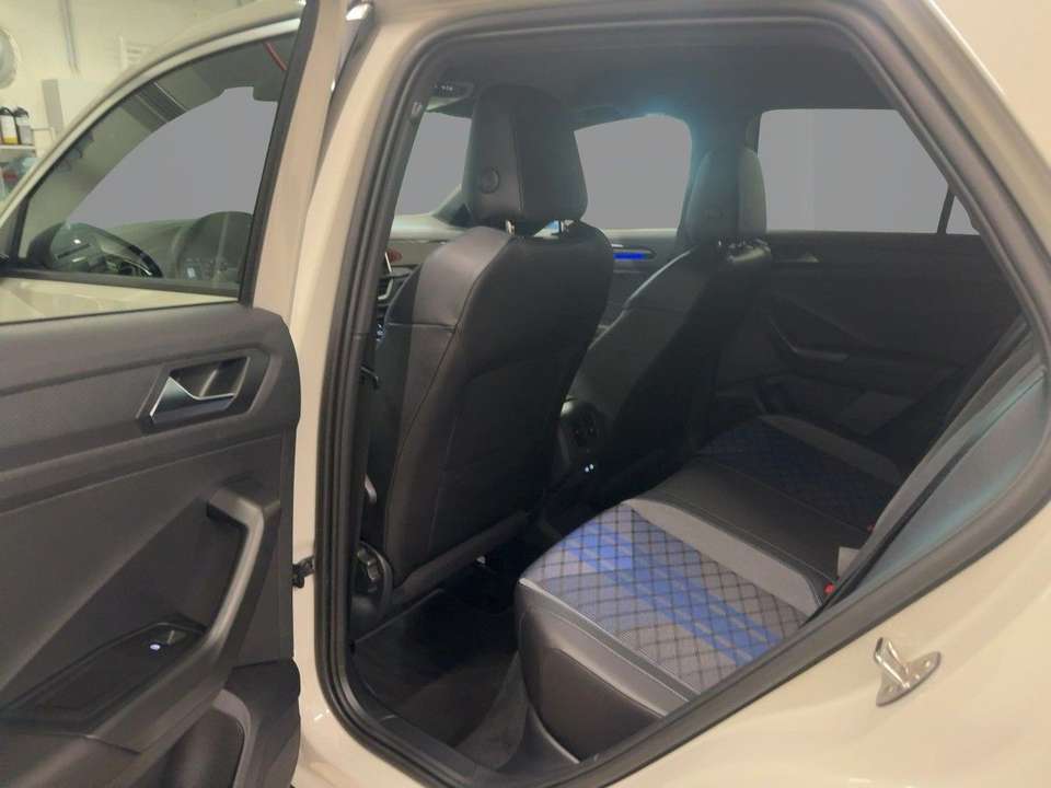 Volkswagen T-Roc - Imagem 8