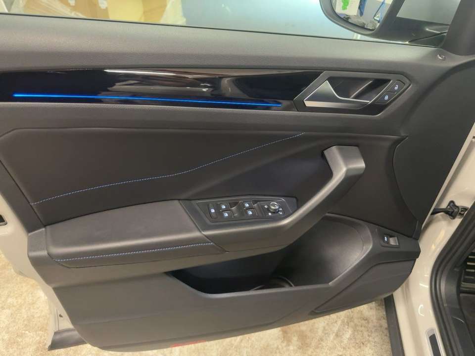Volkswagen T-Roc - Imagem 13