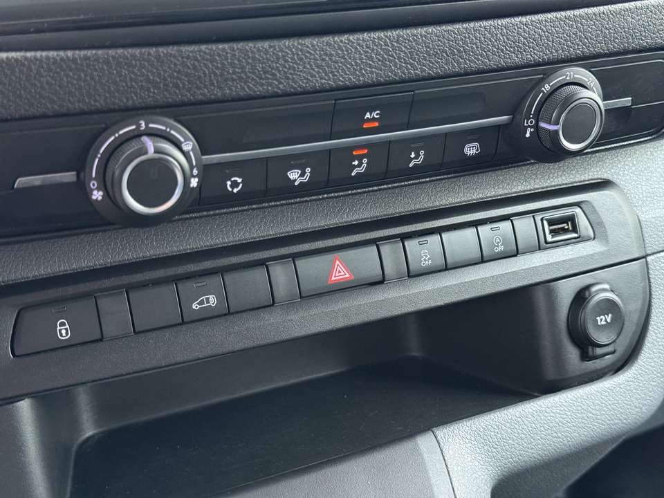 Opel Vivaro - Imagem 11