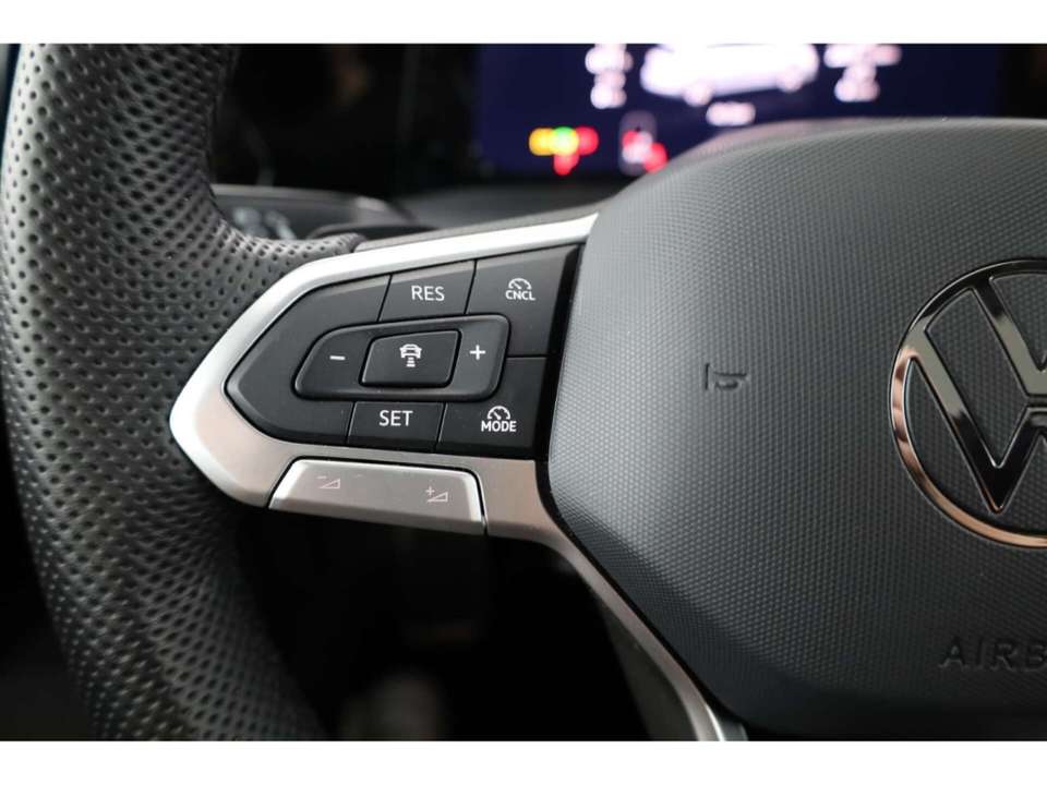 Volkswagen Golf - Imagem 2