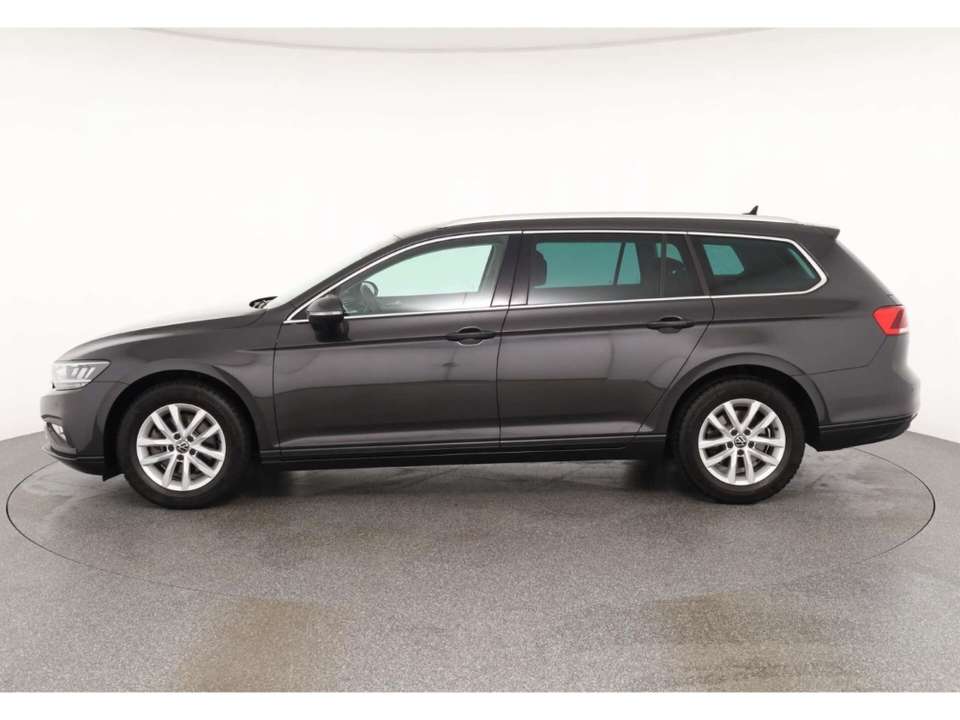 Volkswagen Passat Variant - Imagem 5