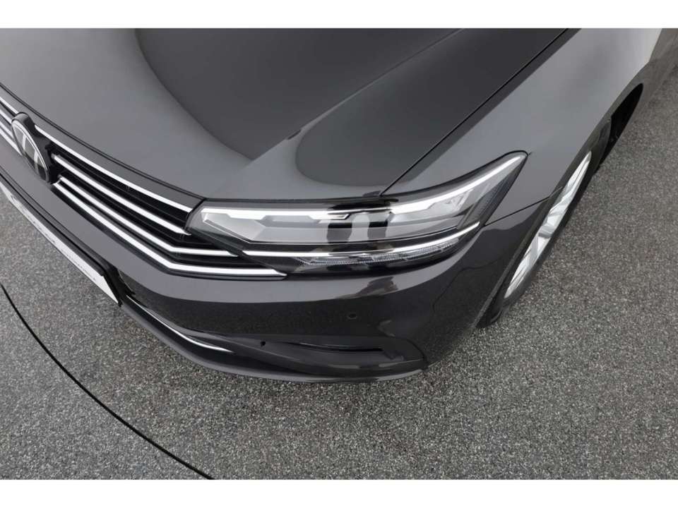 Volkswagen Passat Variant - Imagem 7