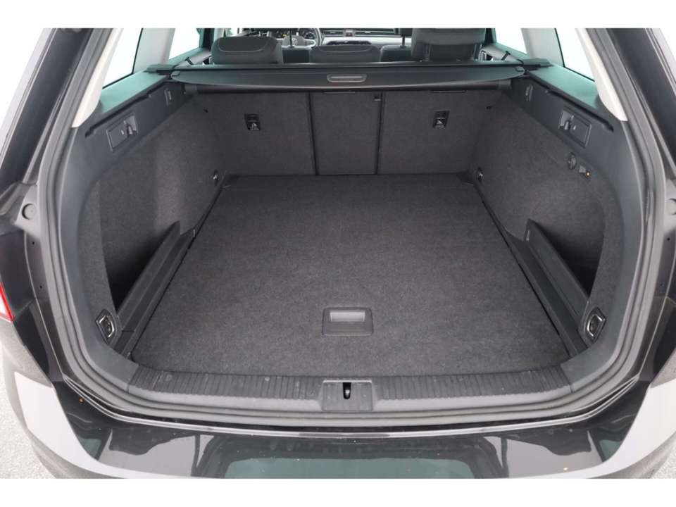Volkswagen Passat Variant - Imagem 13