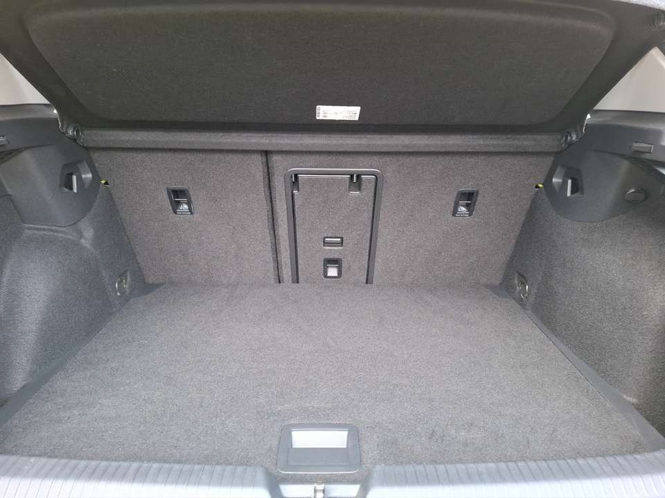 Volkswagen Golf - Imagem 13