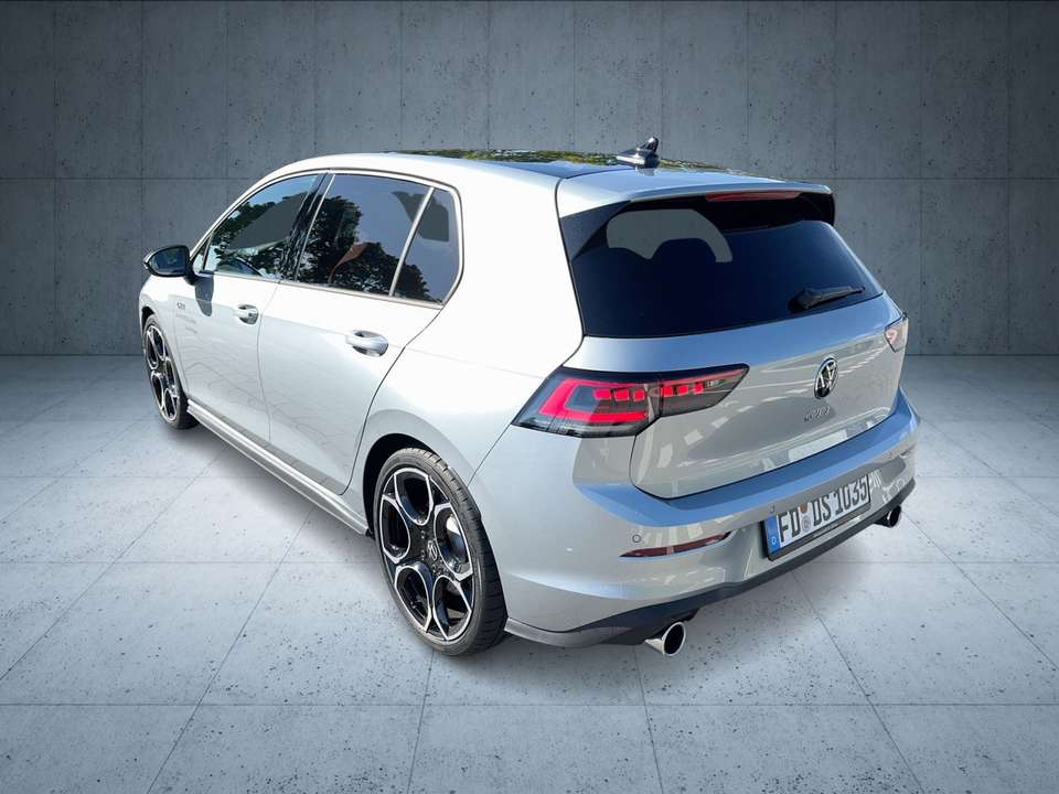 Volkswagen Golf GTI - Imagem 3