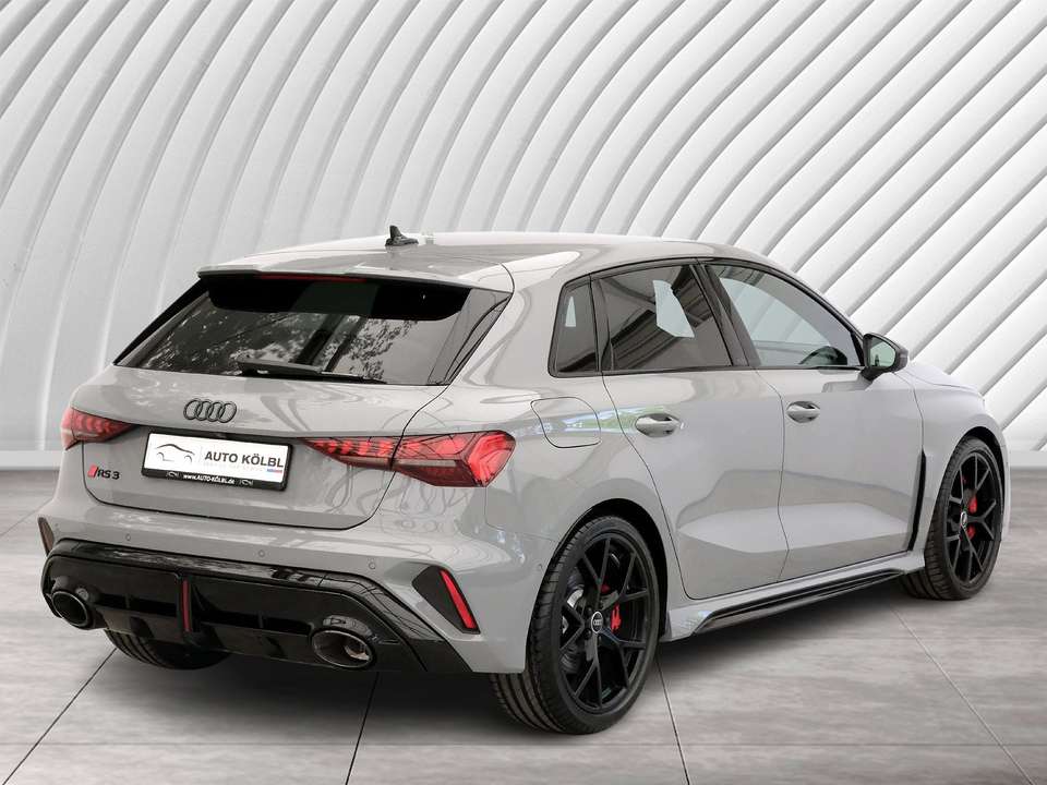 Audi RS3 - Imagem 3