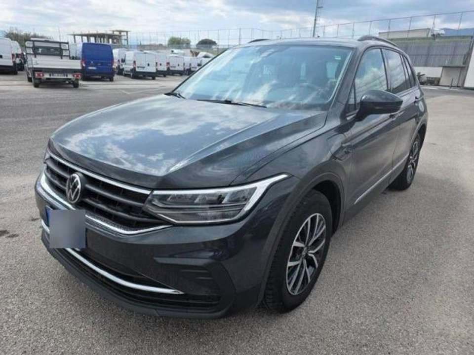 Volkswagen Tiguan - Imagem 1