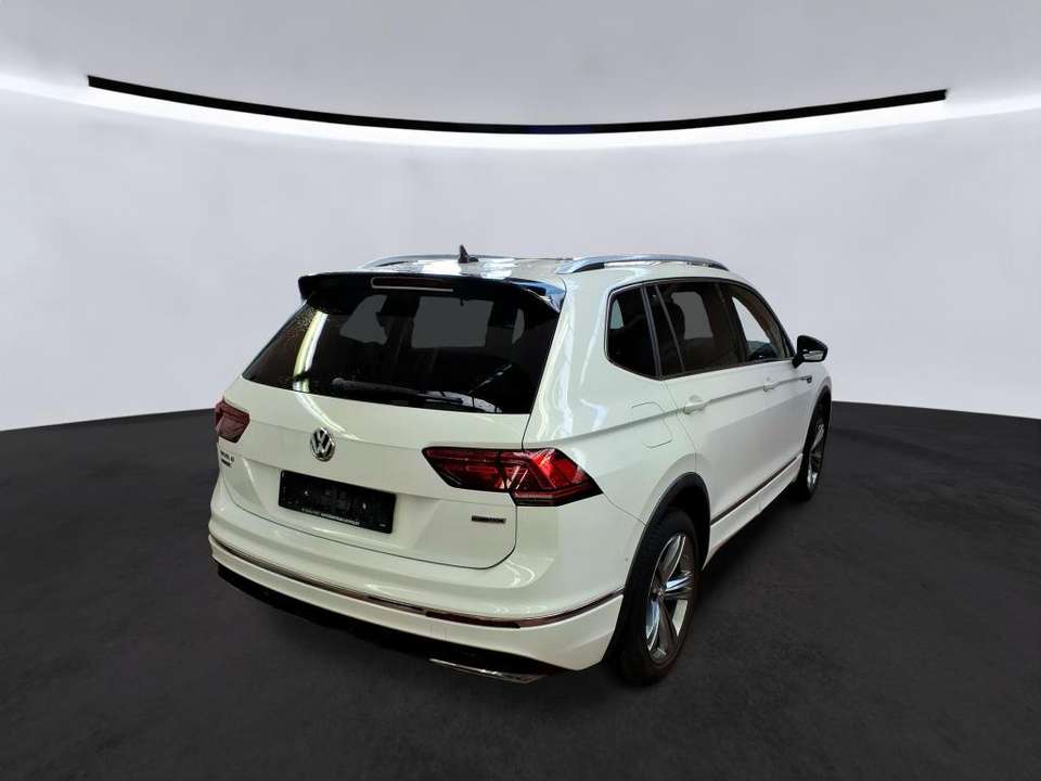 Volkswagen Tiguan Allspace - Imagem 8