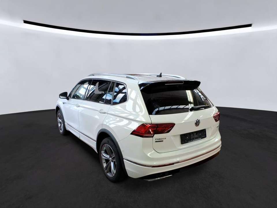 Volkswagen Tiguan Allspace - Imagem 9