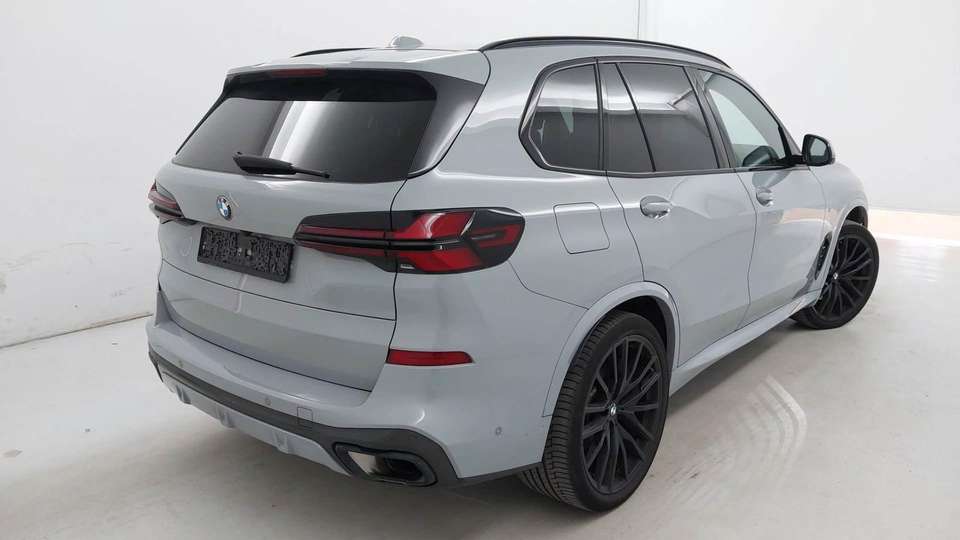BMW X5 - Imagem 8