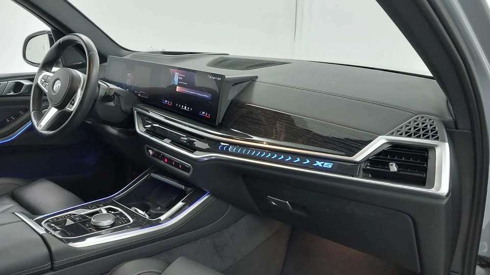 BMW X5 - Imagem 11